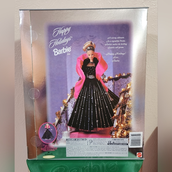 Happy Holidays Barbie - Picture 4 of 4